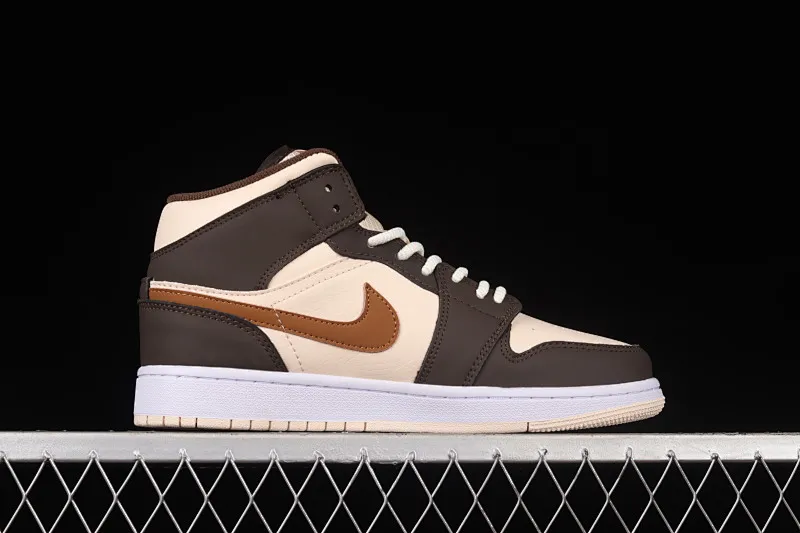 All categories Air Jordan Jordan series basketball shoes Air Jordan 1 Mid Z version Air Jordan 1 Mid AJ1 Joe 1 meter brown mid-top retro basketball shoes DO6699-200